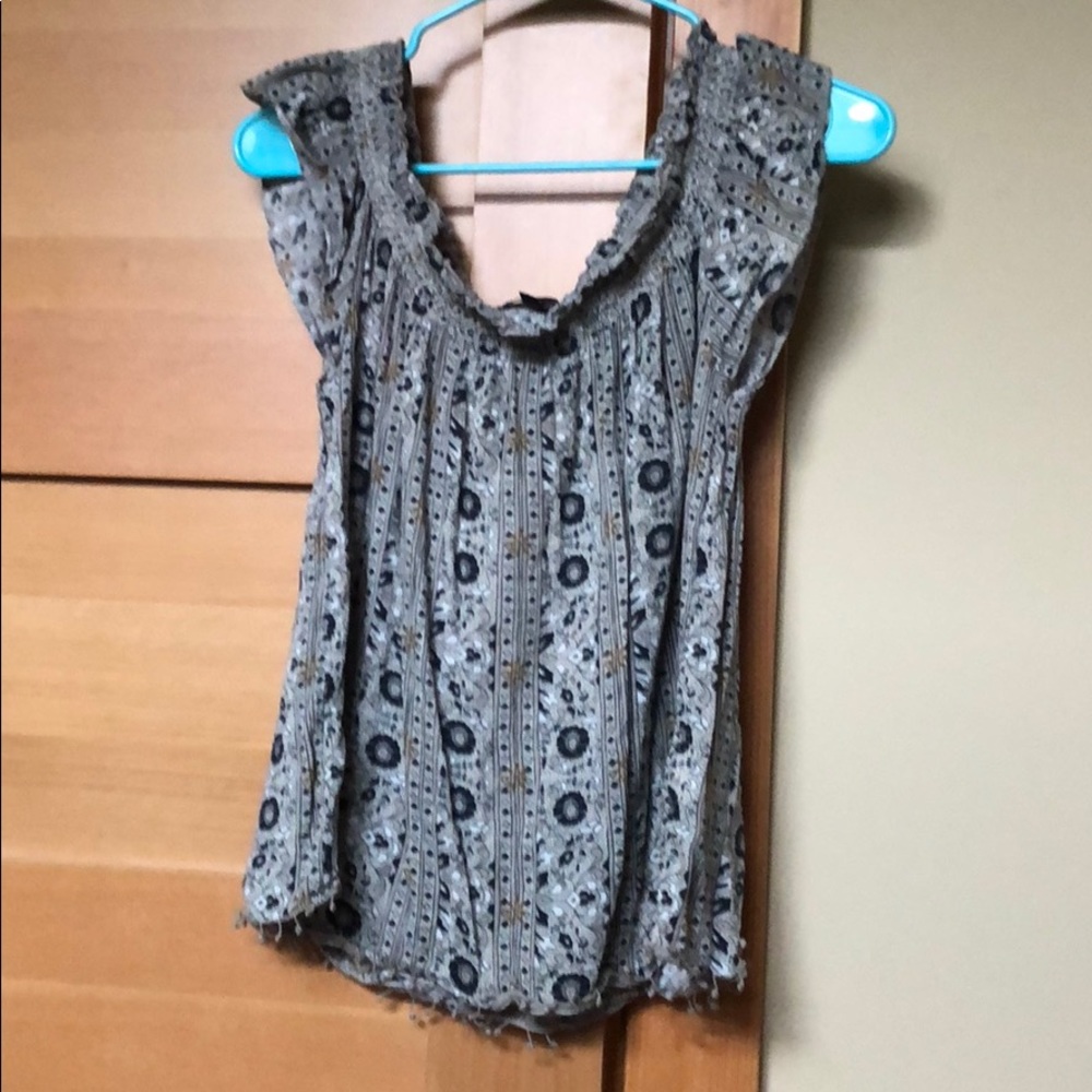 American eagle off the shoulder blouse